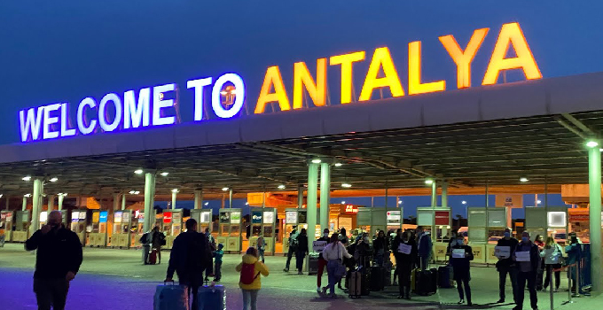 Antalya’ya gelen turist sayısı 3 milyonu geçti