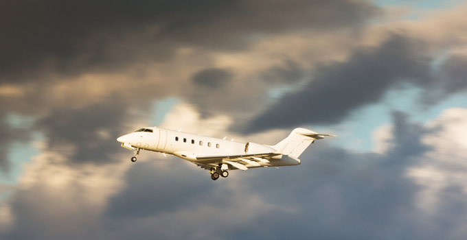 Rus oligarklar business jetlerle Avrupa’ya uçuyor