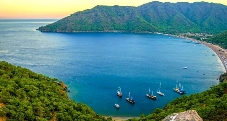 Bu yıl 100 çalışandan 64’ü tatil planı yaptı