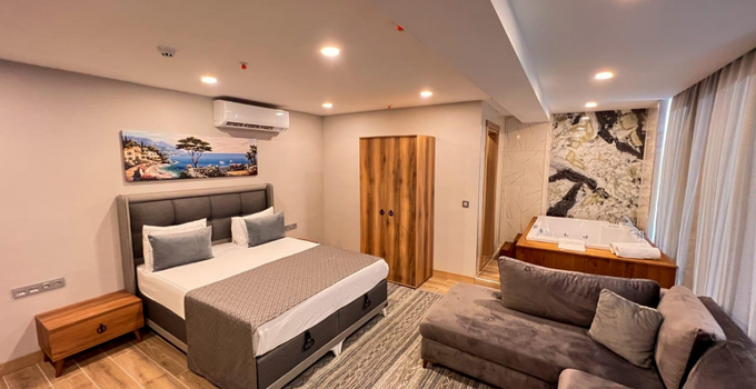 Old Town Point Hotel & Spa emin adımlarla hedefine yürüyor