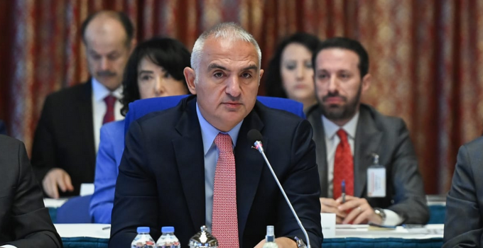 Ersoy: “Turizm geliri 35 milyar doları geçti”