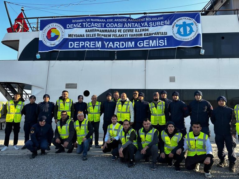 Bin depremzedeye 3 öğün sıcak yemek