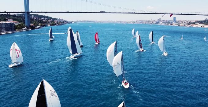 Bir yarış, İki boğaz, İki deniz