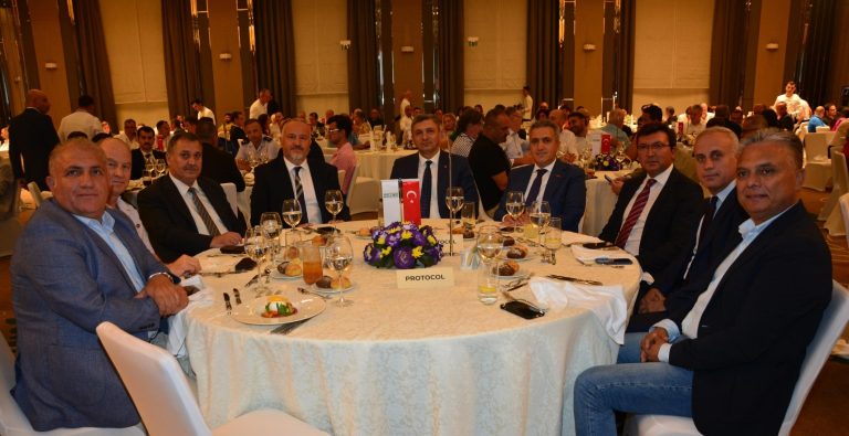 Turizmciler AKTOB yemeğinde buluştu
