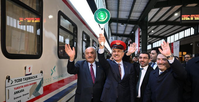 Turistik Doğu Ekspresi, törenle uğurlandı
