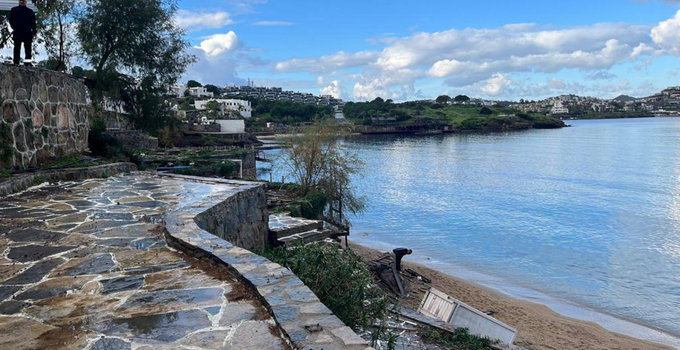 BODRUM‘DA İŞGAL BİTTİ HALK PLAJI YAPILIYOR
