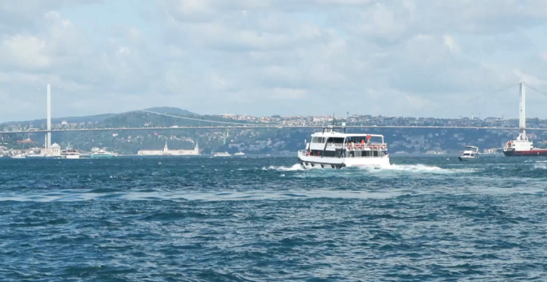 BOĞAZ TURUNDA YABANCI TURİST TARİFESİ