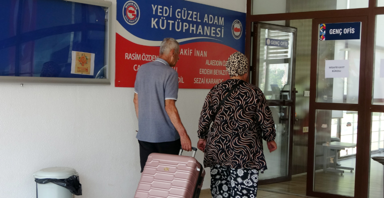 EMEKLİLER ‘ÜCRETSİZ TATİL’ İÇİN ANTALYA’YI SEÇİYOR