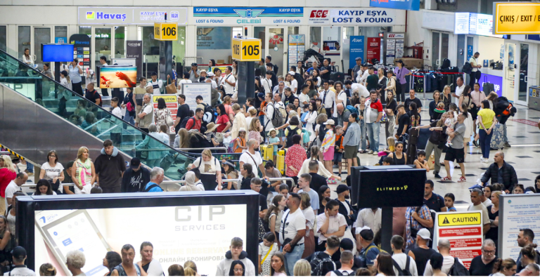 ANTALYA’YA GELEN TURİST GEÇEN YILA GÖRE %8,28 ARTTI