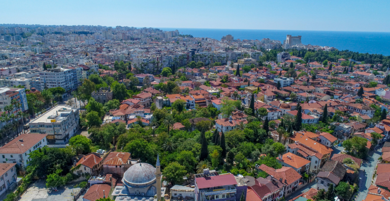 TURİSTİN YÜZDE 15’İ EVLERDE KALIYOR