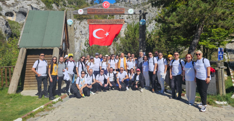 DEDEMAN YÖNETİMİ 2025 HEDEFLERİ İÇİN BİR ARAYA GELDİ