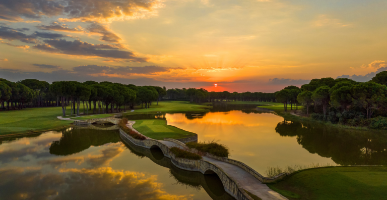 GLORIA SERENITY RESORT, TÜRKİYE’NİN EN İYİ GOLF OTELİ SEÇİLDİ