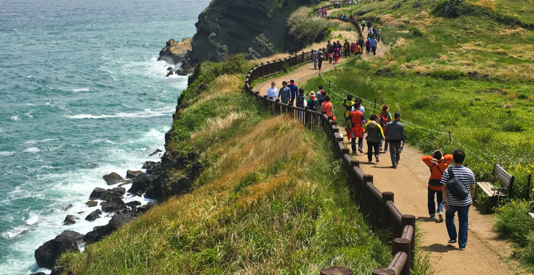 VİETNAMLI TURİSTLER GÜNEY KORE’DEKİ JEJU ADASI’NDA KAYBOLDU