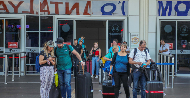 ANTALYA’NIN 2025 HEDEFİ KAÇ TURİST?