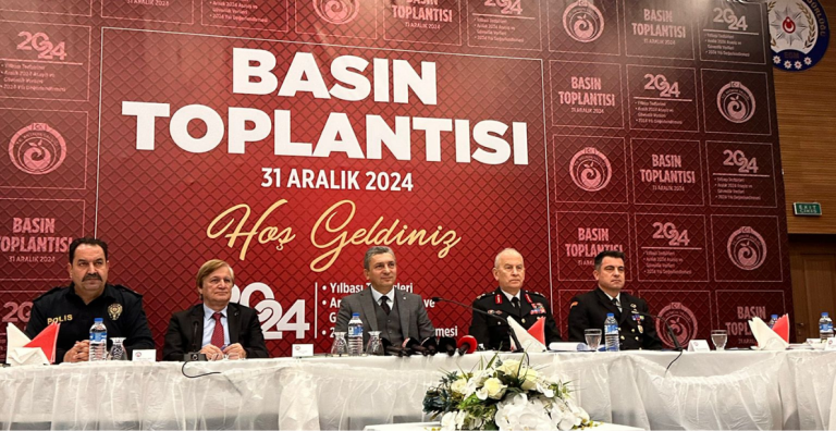ANTALYA VALİSİ HULUSİ ŞAHİN YILBAŞI TEDBİRLERİ EN ÜST SEVİYEDE