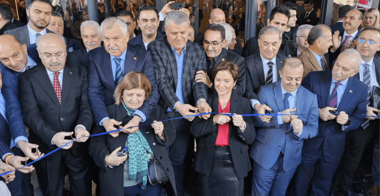DEDEMAN ADANA AÇILDI