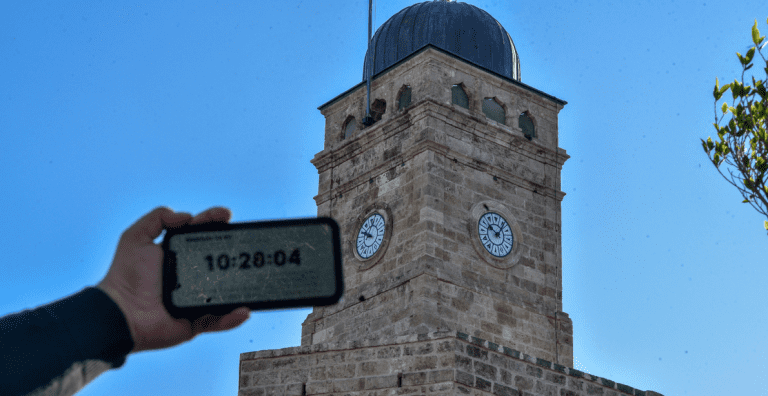 ANTALYA’NIN YENİ SAATİNDE ENERJİ DURAKLAMASI
