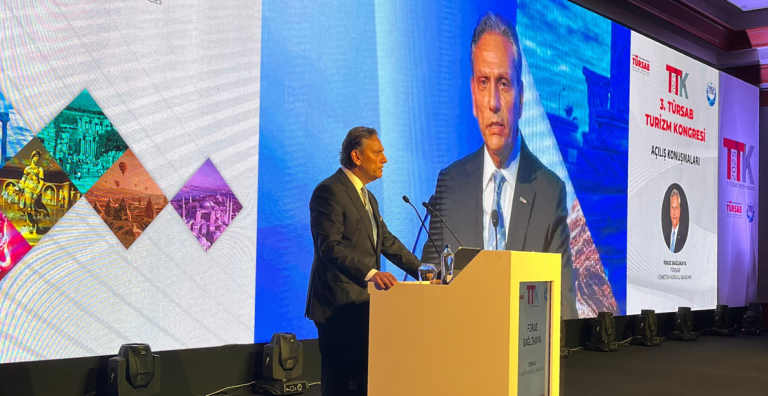 FİRUZ BAĞLIKAYA: “HIZLA DEĞİŞEN DÜNYADA FIRSATLARLA BİRLİKTE SORUMLULUKLARIMIZ DA ARTIYOR”