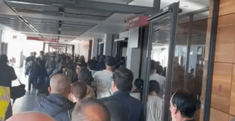 BİR ITB BERLİN KLASİĞİ: TURİZMCİLER YİNE KAPIDA KALDI
