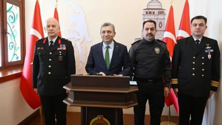 ANTALYA’DA SOKAKTA DÜĞÜN NİŞAN VE ASKER UĞURLAMASI YASAKLANDI