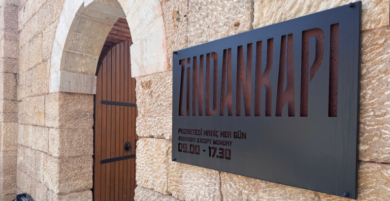 ZİNDANKAPI, 2 BİN 500 YIL SONRA SANATLA TURİZME KAZANDIRILDI