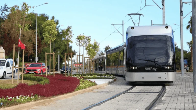 23 NİSAN’DA ANTALYA’DA ULAŞIM ÜCRETSİZ OLACAK