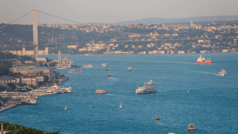 İSTANBUL 6.2’LİK DEPREMLE SARSILDI