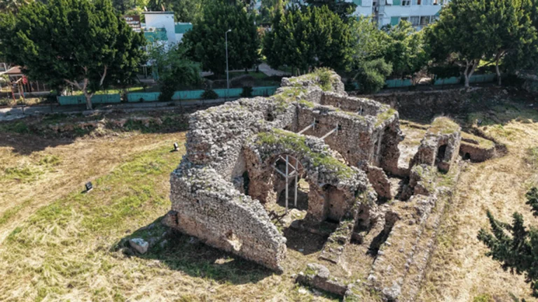 ANTALYA’DA ROMA’DAN KALAN MİRAS