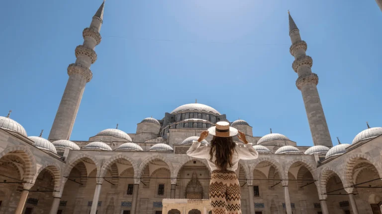 İNGİLİZ TURİSTLERİN YURT DIŞI SEYAHATİ ARTTI, TÜRKİYE SEKİZİNCİ SIRADA