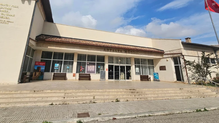 ANTALYA MÜZESİ ZİYARETE KAPATILIYOR