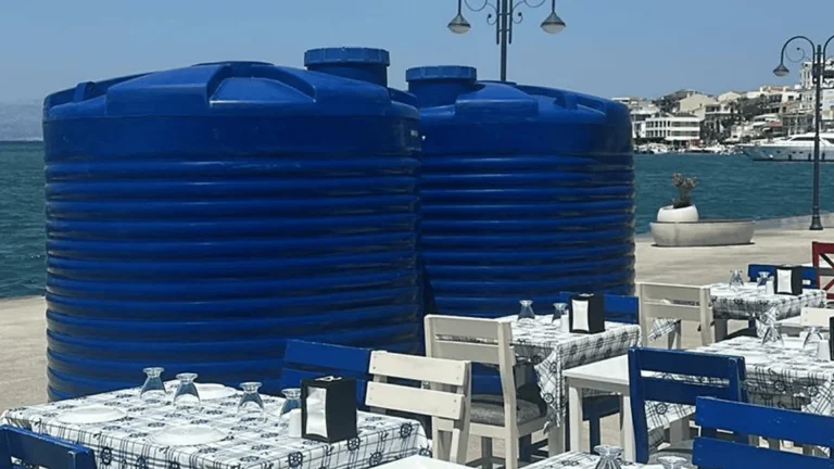 ÇEŞME’DE SU KESİNTİSİ; OTELLER DEPOLARI DOLDURDU