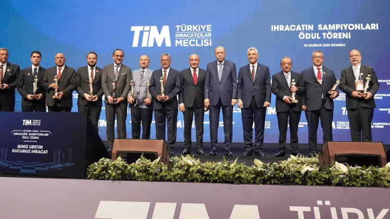 ODEON TURİZM, HİZMET İHRACATINDA İLK 10’DA, TURİZMDE ZİRVEDE