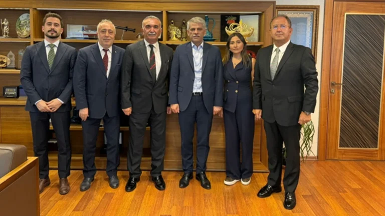 TURMEFED’DEN “TURİZMDE HİZMET YASASI” GÖRÜŞMESİ