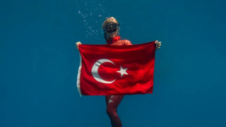 MİLLİ SPORCU ŞAHİKA ERCÜMEN’DEN ZAFER ANI DALIŞI