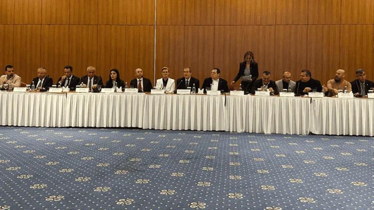 ANTALYA–BURDUR TURİZM KÖPRÜSÜ MASAYA YATIRILDI: “KÖPRÜ TEK AYAKLA KURULMAZ”