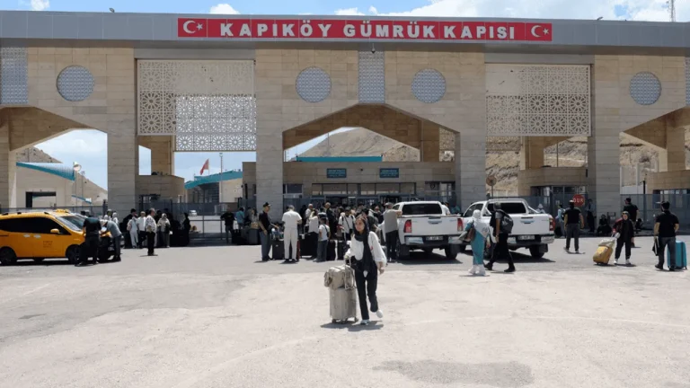 VAN’A YILBAŞI İÇİN İRANLI AKINI