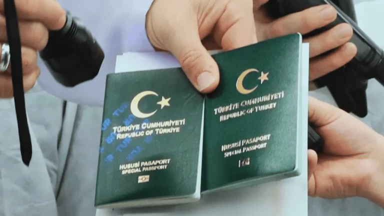 REHBERLER YEŞİL PASAPORT İSTİYOR: “BİR AYRICALIK DEĞİL, YATIRIM”