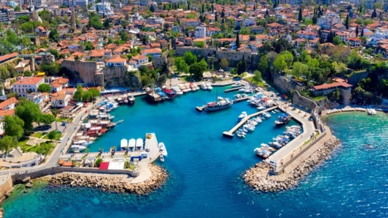 ANTALYA’YA OCAK AYINDA 234 BİN TURİST GELDİ