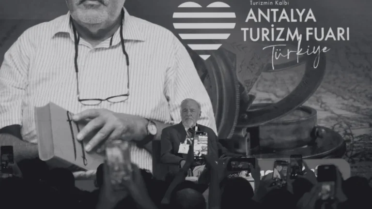 İLBER ORTAYLI HAYATINI KAYBETTİ