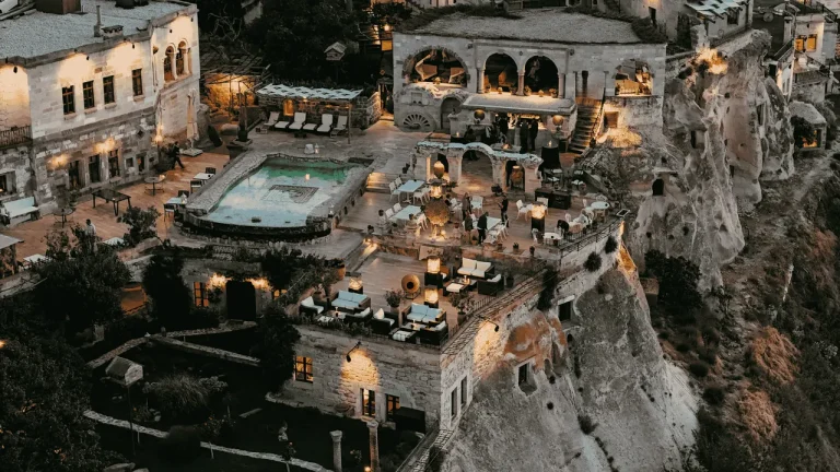 THE TIMES’TAN KAPADOKYA’DA MAĞARA OTEL DENEYİMİ