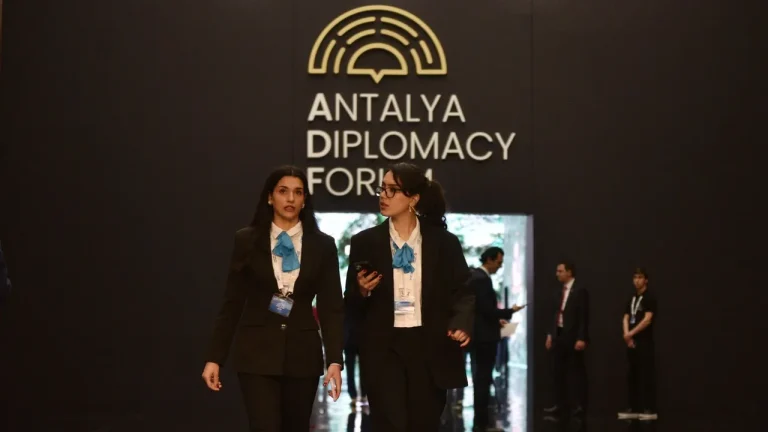 DİPLOMASİ ZİRVESİ ANTALYA’DA: ADF2026 START ALDI