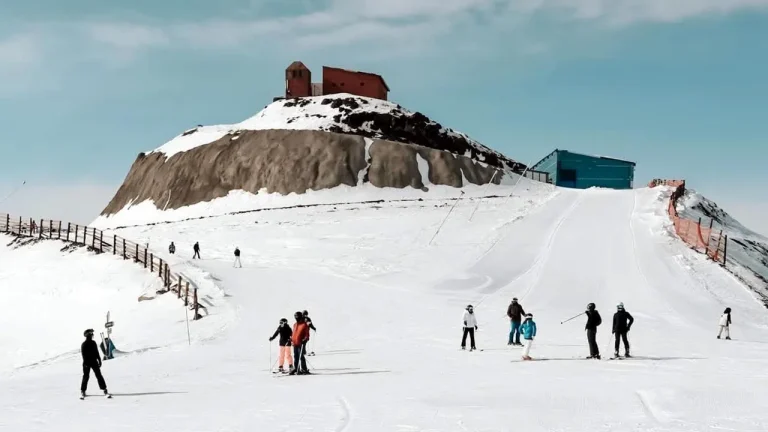 ERZURUM’DA PİSTLER HÂLÂ DOLU: BAHAR KAYAĞI BAŞLADI