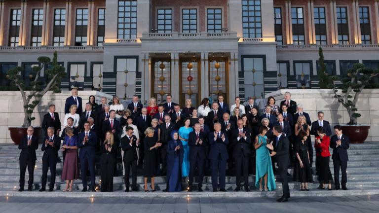 NATO ZİRVESİ LİDERLERİ ANKARA’DA BİR ARADA